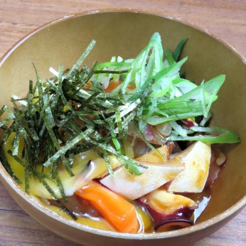 매운 해물 유케