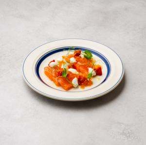 サーモンといくらのカルパッチョ