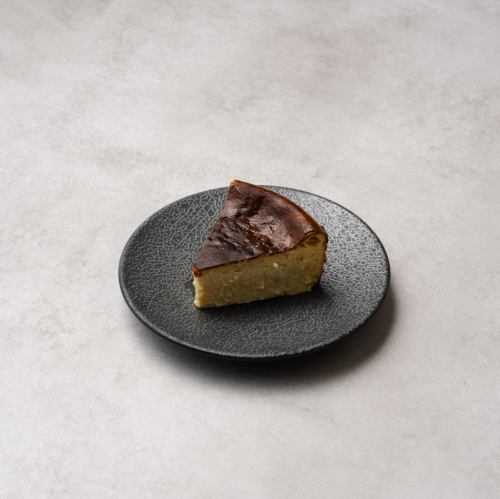 自家製バスクチーズケーキ