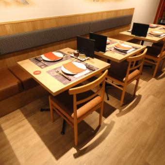 ★デートや記念日におすすめ★人気のカップルシートもご用意しております。お誕生日や記念日にメッセージ付デザートプレートもご用意◎お客様にとって素敵な一日になるよう従業員一同、心を込めてサプライズをさせていただきます。お気軽にご相談ください。
