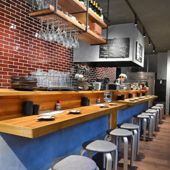 おひとり様でのご利用はもちろん、デート利用にも最適なカウンター席◎