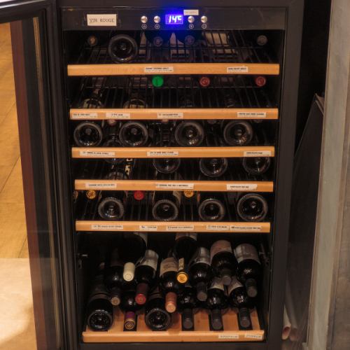 More than 30 types of wine are always available! Sparkling is also popular♪