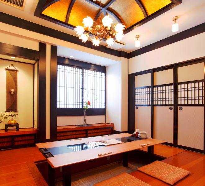 We have various private rooms available.There is also a private room seat in the tatami room, so even children with small children can use it with confidence.The banquet room can accommodate up to 38 people.You can choose a seat according to the gathering such as the legal, celebration, and banquet.