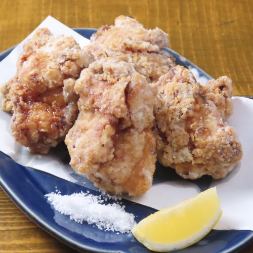 人気の『からあげ』は必食!
