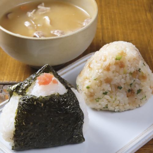 当店名物『おにぎり』&『豚汁』をぜひ♪