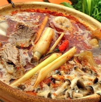 "Raubo" Spicy Beef Hot Pot (for 2-4 people)