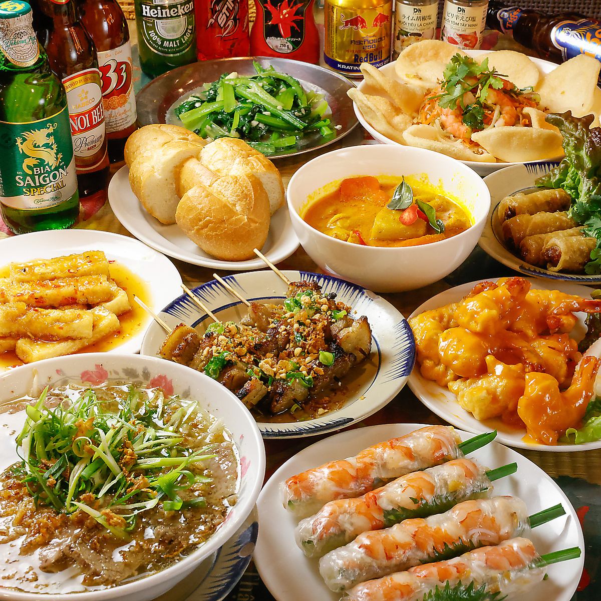 ベトナム中部の珍しいお料理や本格的なベトナム料理が気軽に楽しめます◎