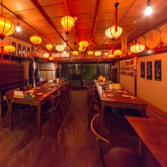 We also have round table seating for up to 8 people, perfect for large groups.