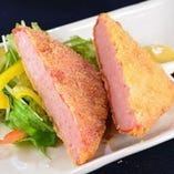 Thick-cut hot cutlet