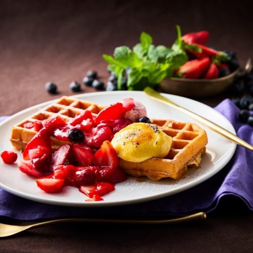 Buttermilk American Waffle with Berry Caramel Custard