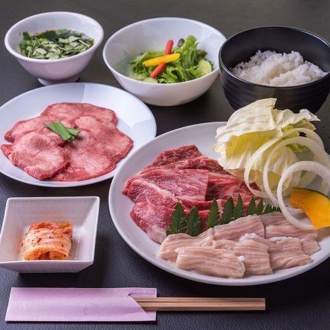 充実メニューのランチ