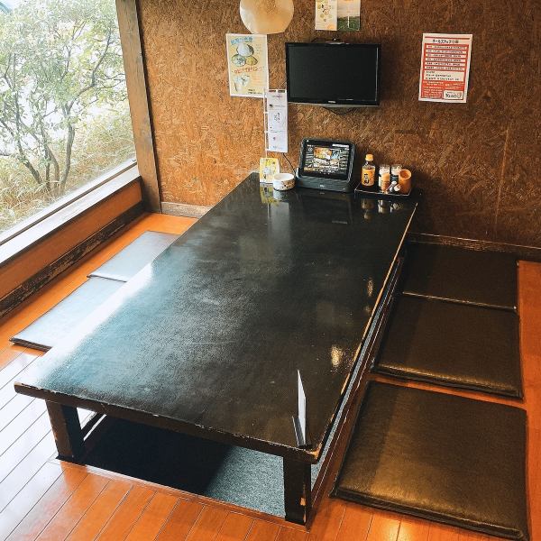 The interior of the store has a calm atmosphere wrapped in the warmth of wood.On the 1st floor, we have table seats to digging table seats.Tables and tatami mats seat from 2 to 20 people.Digging Tatsutsu seats are available for 2 to 7 people.The 2nd floor is a space that can accommodate up to 120 people and is a perfect space for a banquet ☆