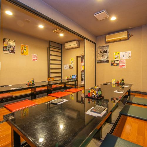 A relaxing moat kotatsu parlor and half-private room seats are available ◎