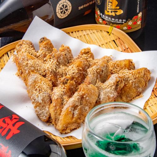 Hyottoko's specialty! Hyottoko chicken wings 400 JPY (incl. tax)