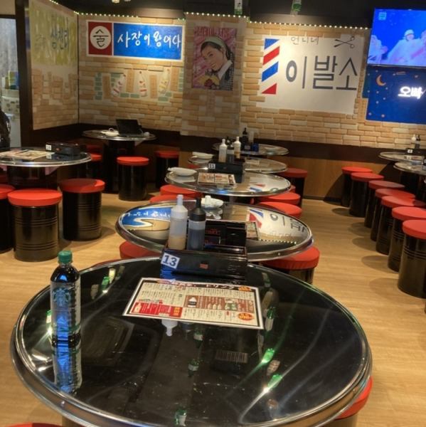 【◆30～90名様で貸切OK◆】当店は30～90名様で、貸切でのご利用も可能です！周りを気にせず、サムギョプサルやチーズタッカルビなどの本場韓国料理、韓国酒をはじめとした種類豊富なお酒とともに、思い切り楽しい時間を過ごせます。電話でご予約を受け付けておりますので、お電話の際にリクエストがあればお気軽にどうぞ！