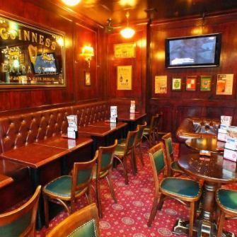 Enjoy watching sports at a great price! Watch sports while drinking! The British-style interior is just like a real pub! Enjoy casually with just one drink! *The image is from an affiliated store.