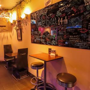 テーブル席も２つご用意！