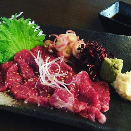 【熊本直送 馬肉】鮮馬刺し/桜ユッケ