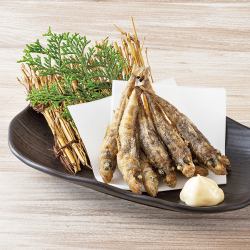 魷魚串（1串）/薩哈林柳葉魚籽/炸愛知縣湄公河魚/烤鰩魚翅