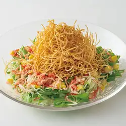 キャベツと水菜のパリパリ揚げ麺サラダ