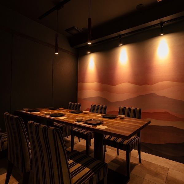 A small private room for 2 to 4 people.Perfect for dates and small drinking parties! You can relax here.※The photograph is an image.