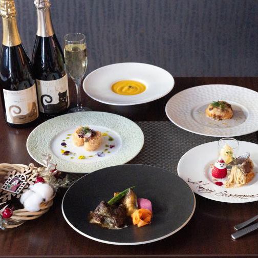 年に一度の特別な夜に…牛スネ肉の赤ワイン煮込みなど◆Xmasディナーコース12500円　