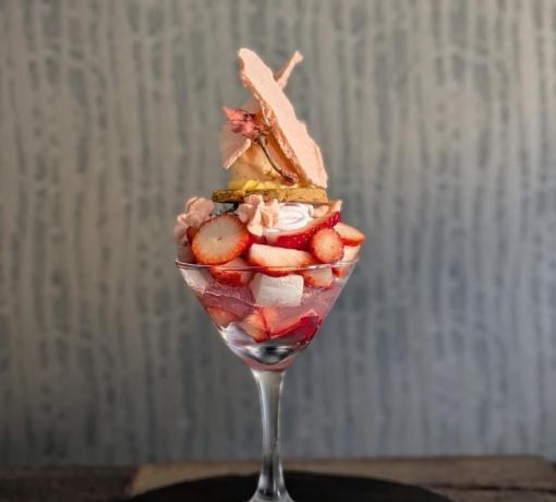【1050円～2100円】☆カフェタイム☆旬の限定パフェやスイーツ等