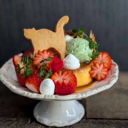 【1050円～2100円】☆カフェタイム☆旬の限定パフェやスイーツ等