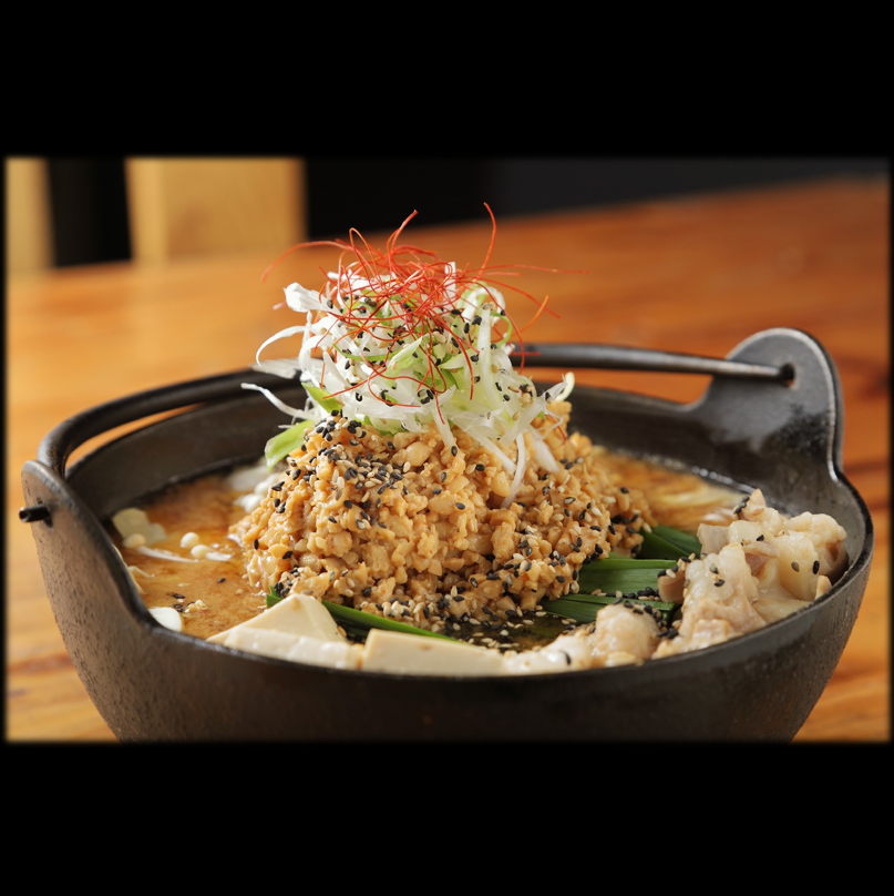 名物納豆もつ鍋は必食！飲み放題付きコースは5500円～