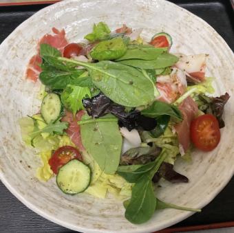 生ハムサラダ