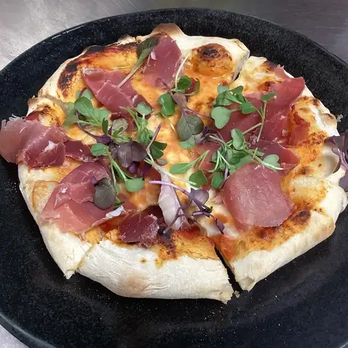 生ハムピザ スペイン産 ハモンセラーノ