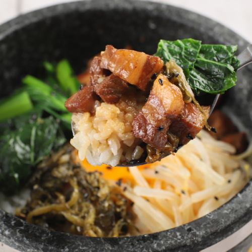 石焼魯肉飯