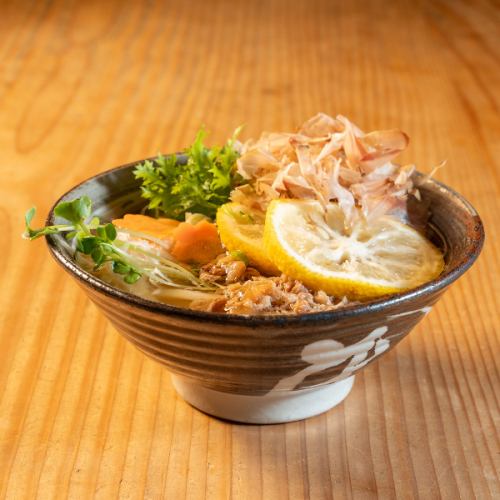 柚子香る 旨みたっぷりゆず肉うどん