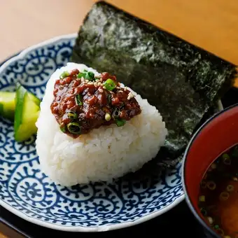 흑돼지 된장 주먹밥