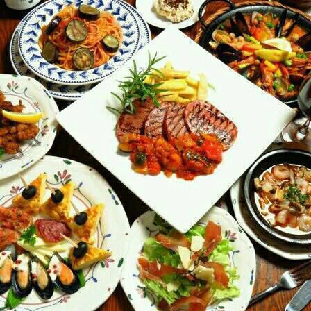 ★受欢迎的ajillo有虾、扇贝、章鱼！还有很多其他让你开心的tapas。