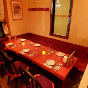 There is a reasonable partition (half-room) table seat is also popular for family meals etc!