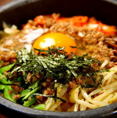 Enjoy authentic Korean food at a great value on the lunch menu♪