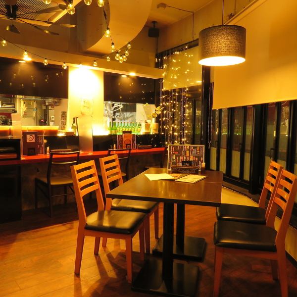 カウンターやテーブル席、BOX席、テーブル個室…様々な席タイプをご用意しています。宴会は20名様までご利用可能です。※高校生のみでの19時以降の入店はお断りします。