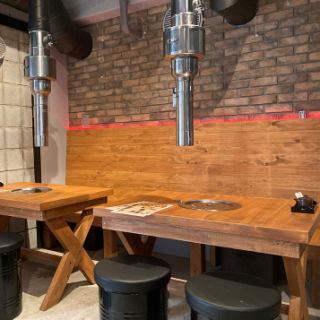 4 seater table