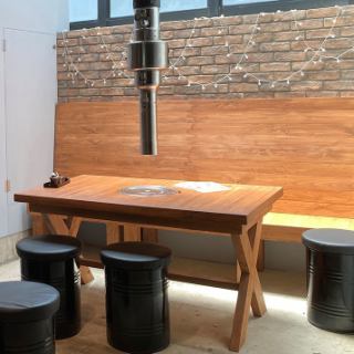 5 seater table