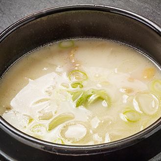 Gomtang soup lunch