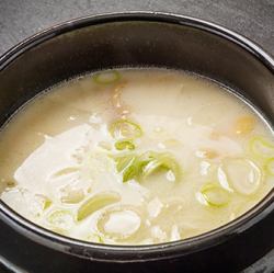 Gomtang soup (with Achilles)