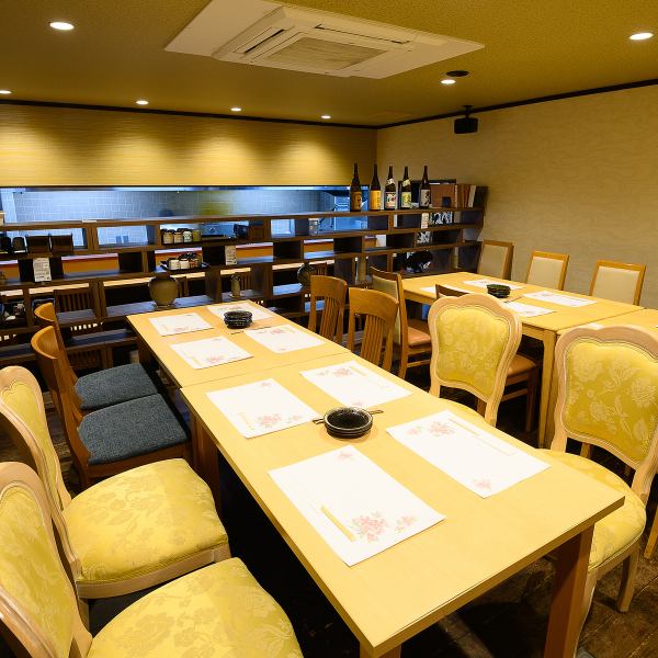 【貸切可能】事前にご連絡いただければテーブル席の貸切が可能！大規模な飲み会はお電話でのご予約を承っていますので、ぜひお気軽にご連絡ください◎
