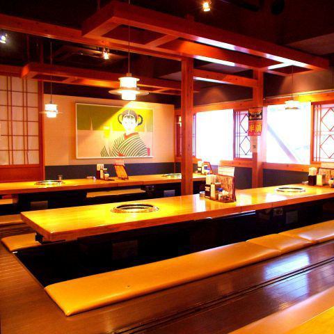 We also have semi-private rooms with comfortable tatami mats.All-you-can-eat yakiniku from 3,218 yen