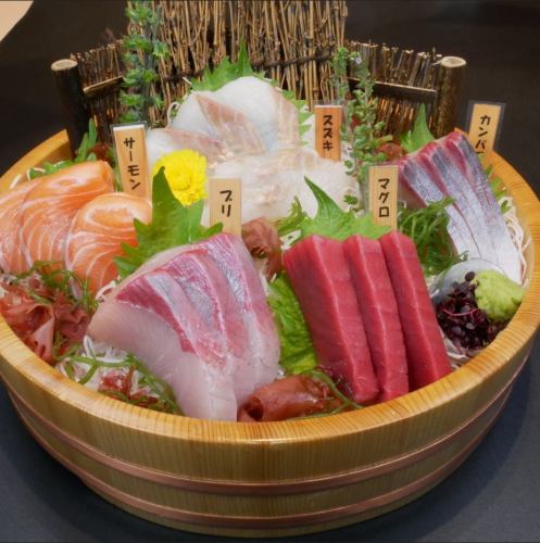 5 gorgeous sashimi assortment 1760 yen!