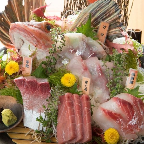 Assorted sashimi directly connected to our fishing grounds for 1080 yen! We thoroughly wash hands and disinfect the inside of the store.Please relax and enjoy!