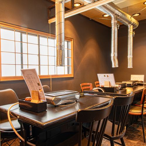 店内を丸ごと貸し切ることも可能ですので、大人数での宴会やパーティーに最適です。周りを気にすることなく、仲間内で心ゆくまでわいわい盛り上がっていただけます。会社の宴会や歓送迎会など、様々なシーンでご利用ください！
