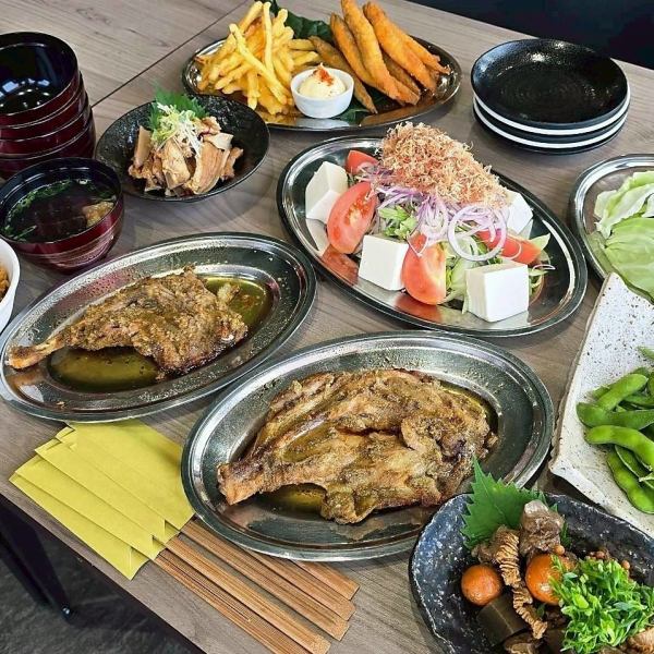 肉汁がジュワッ!ふっくらジューシーな骨付鳥『若どり』