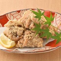 地鶏の肉汁たっぷり唐揚げ