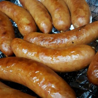 Coarsely ground wiener sausage (1 piece)